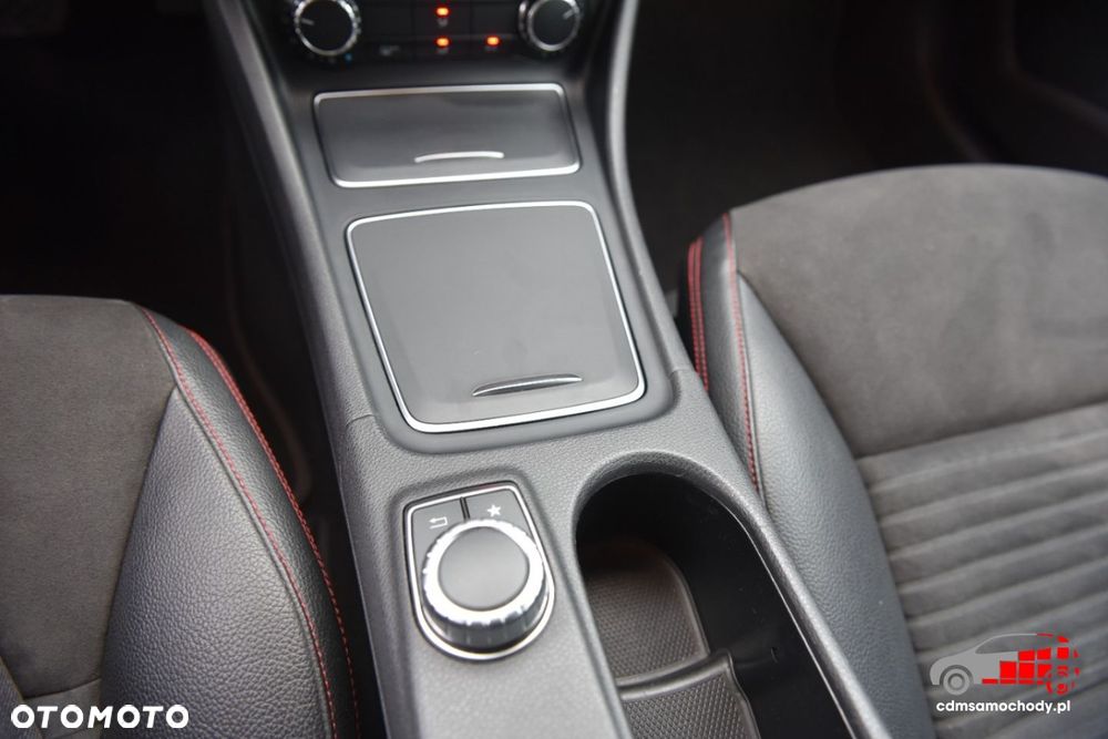 Mercedes-Benz CLA - 31