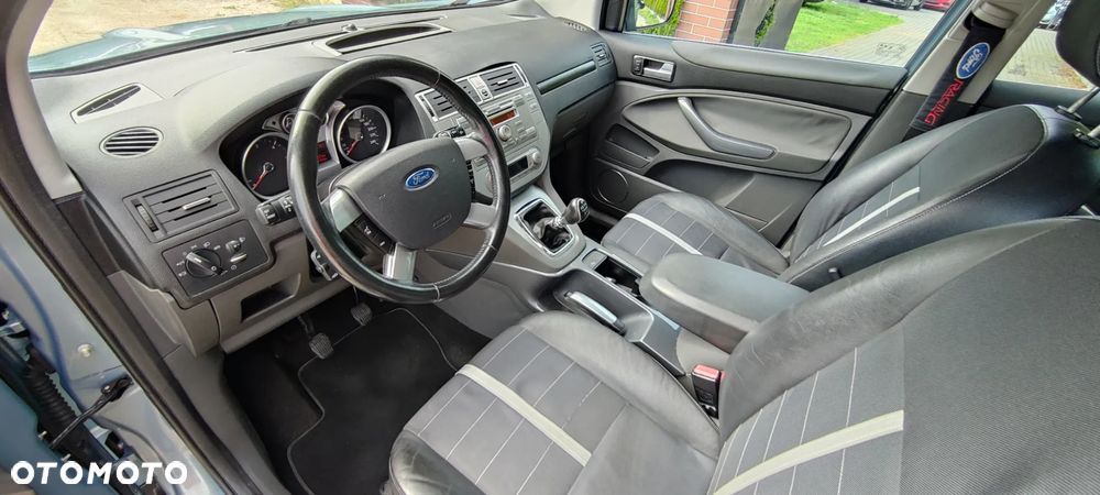 Ford Kuga 2.0 TDCi Titanium - 6