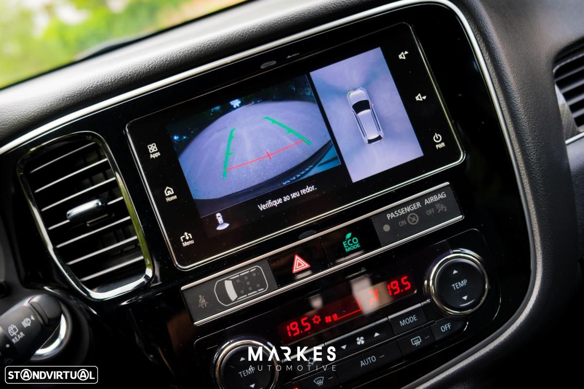 Mitsubishi Outlander 2.4 PHEV Intense - 33