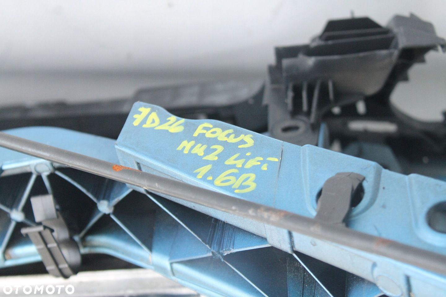 PAS PRZEDNI WZMOCNIENIE CHŁODNICE FORD FOCUS MK2 LIFT 2007R- 1.6 B - 7