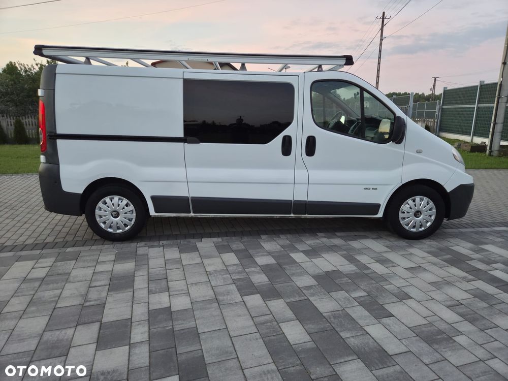Renault TRAFIC LONG CLIMATRONIC TEMPOMAT ORYGINAŁ ZADBANY FULL OPCJA DOPOSAŻONY - 3