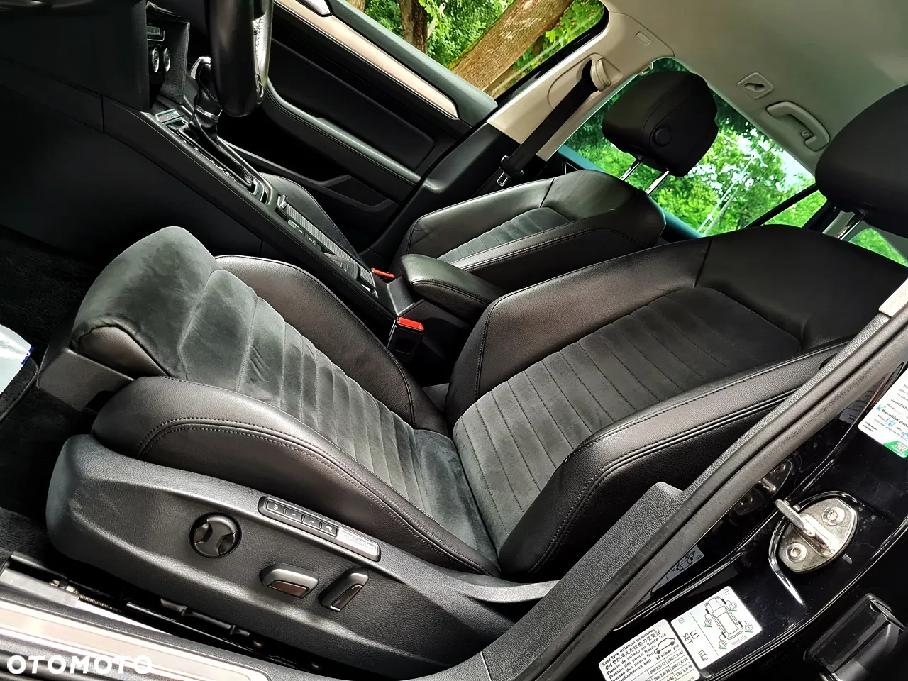 Volkswagen Passat 2.0 TDI Bi-Turbo BMT 4Mot Highline DSG - 21