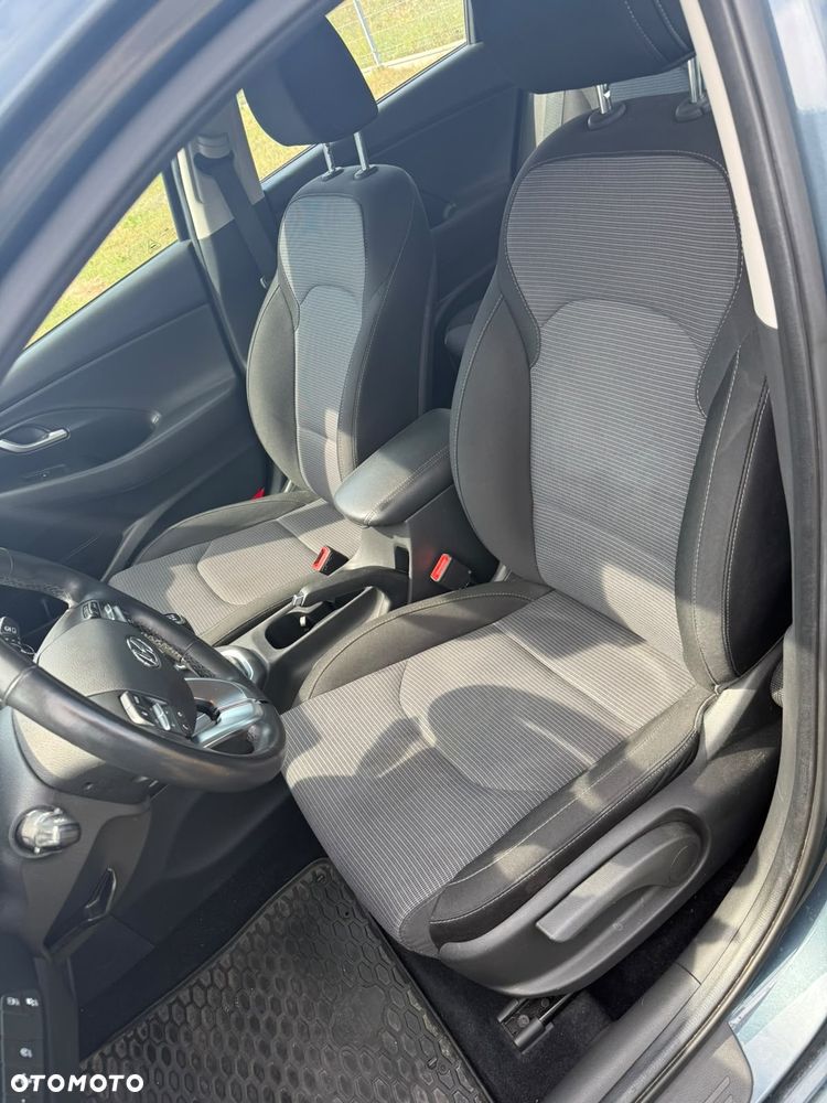 Hyundai i30 1.5 DPI Smart - 8