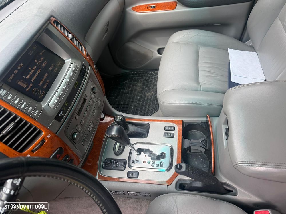 Toyota HDJ - 8