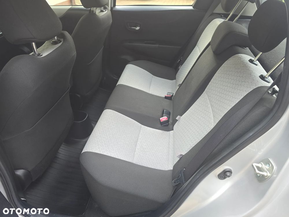 Toyota Yaris 1.33 VVT-i Executive - 8