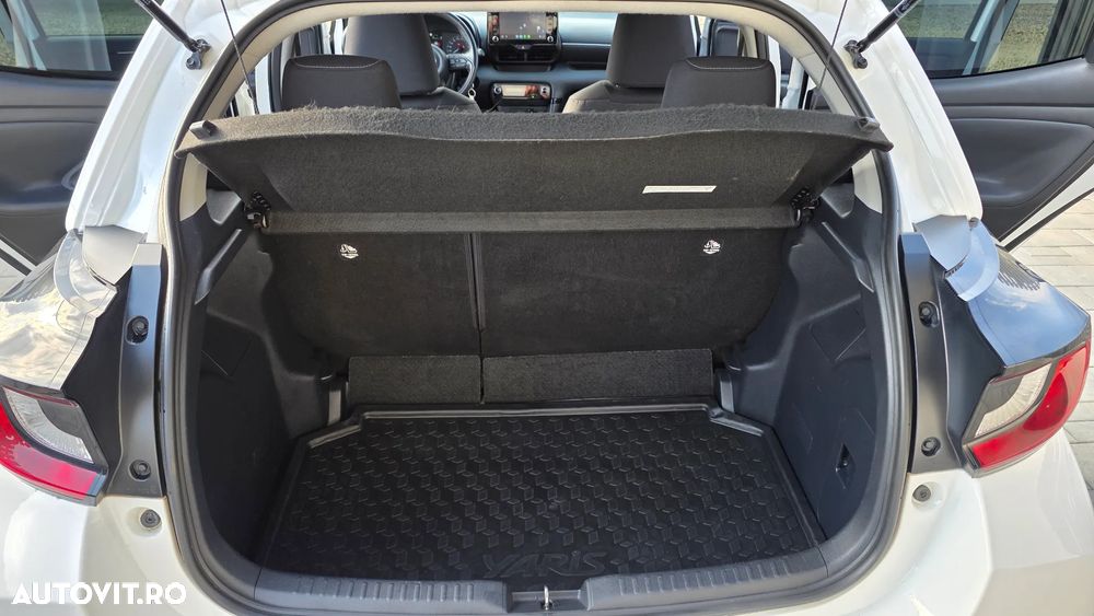 Toyota Yaris 1.5 116 CP HEV Active - 13