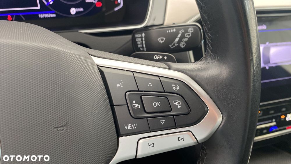 Volkswagen Passat - 22