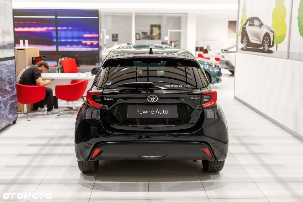 Toyota Yaris Hybrid 1.5 Style - 22