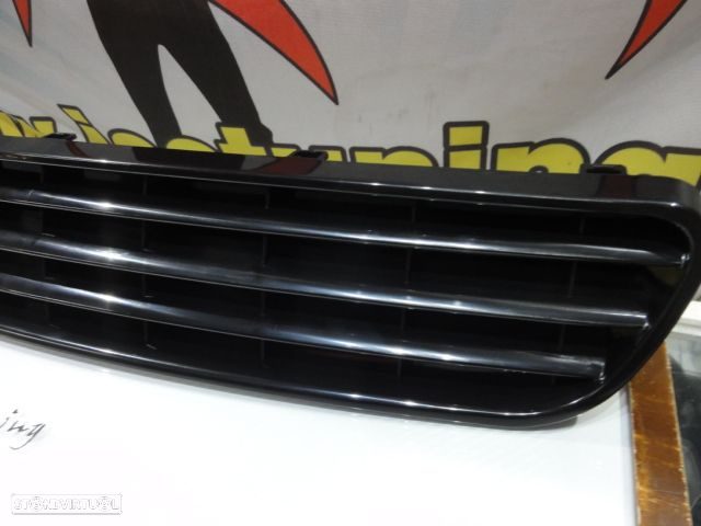 Grelha frontal Audi A3 8L 95-00 sem simbolo C/ 2anos de Garantia - 13