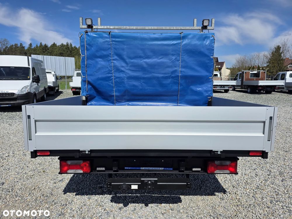 Iveco 35C17 3,0 HPI 170 KONNA DOKA BRYGADÓWKA 7 OSOBOWA 3,2M SKRZYNIA 130T/KM PRZEBIEGU GWARANCJA BLIŻNIAKI DO 3,5T WEBASTO - 4