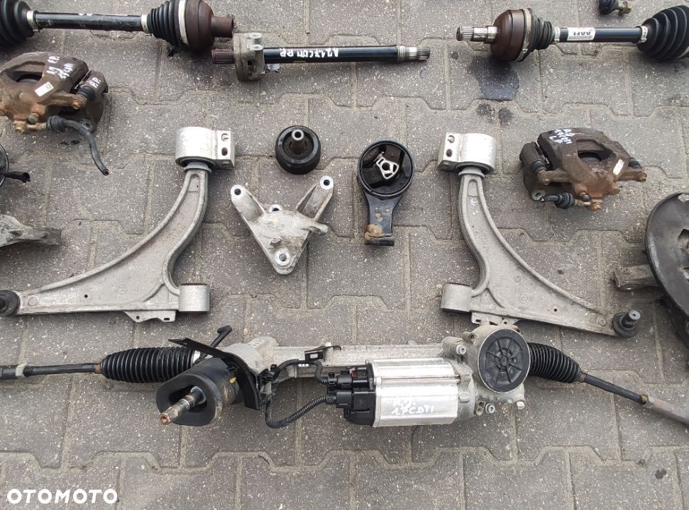 WAHACZ PRAWY I LEWY OPEL ASTRA J - 2