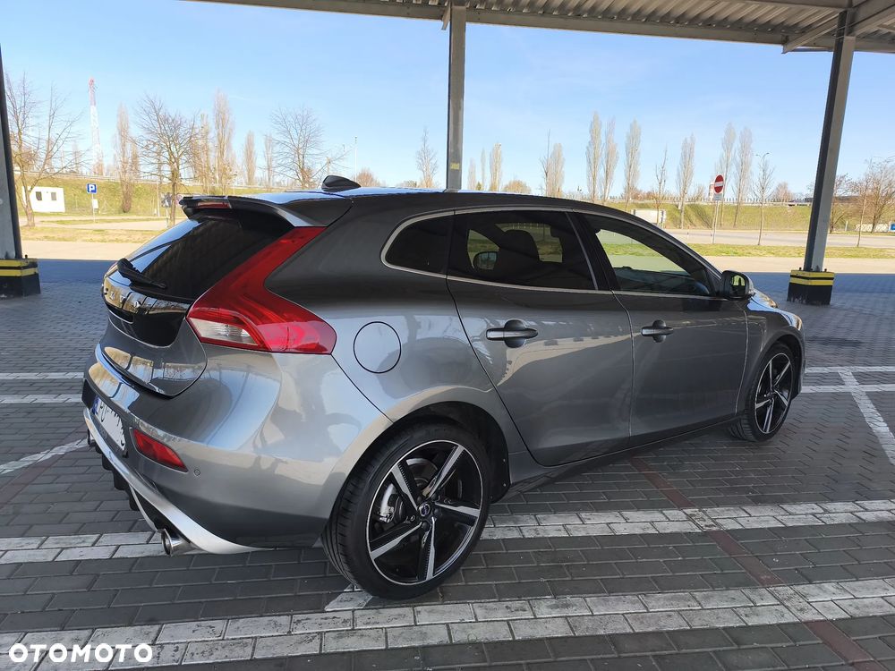 Volvo V40 D3 Geartronic Summum - 13