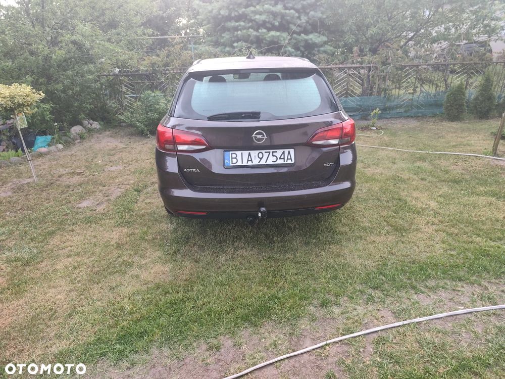 Opel Astra 1.6 CDTI Sport - 2