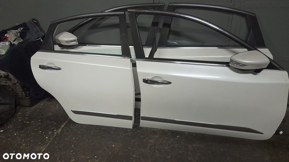 Nissan Altima l33 drzwi kompletne - 2