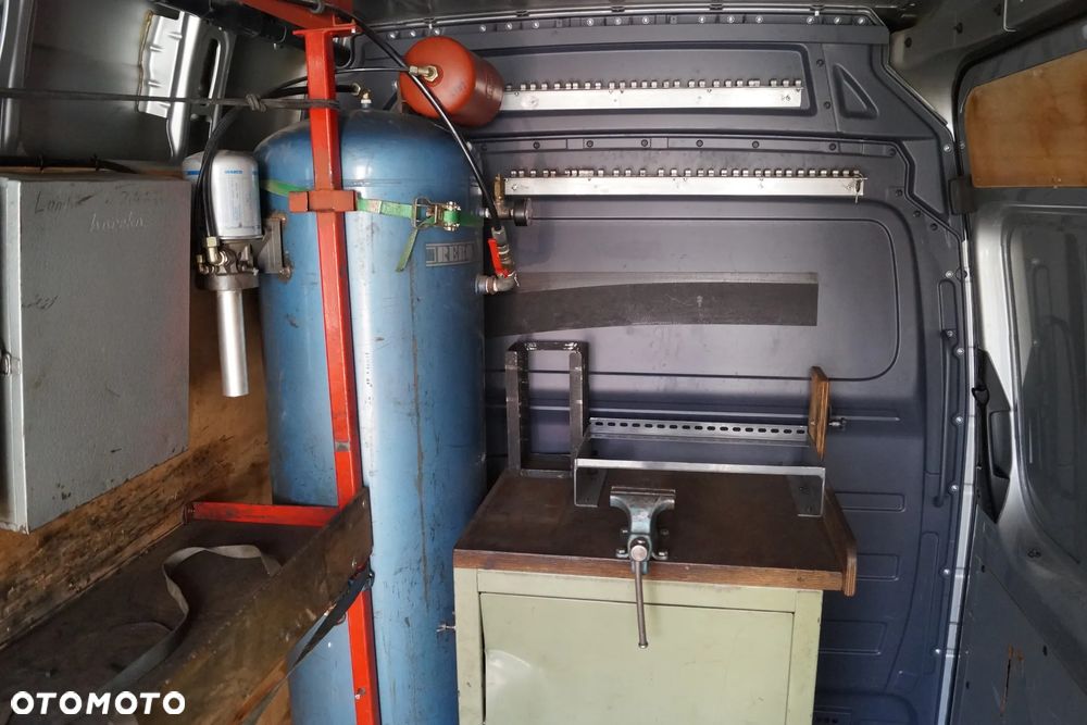 Volkswagen Crafter - 21