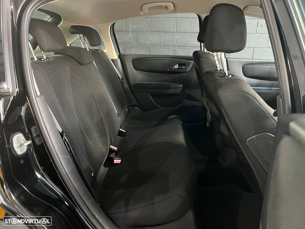 Citroën C4 1.6 HDi SX - 13