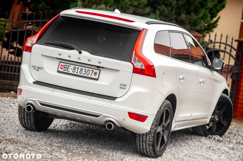 Volvo XC 60 D5 AWD RDesign - 12