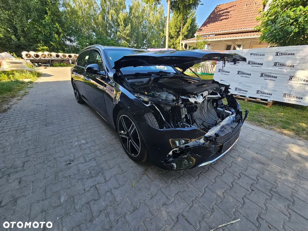 Mercedes-Benz Klasa E 350 9G-TRONIC Avantgarde - 4