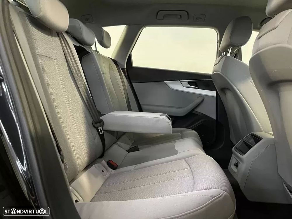 Audi A4 Avant 30 TDI Advanced S tronic - 18