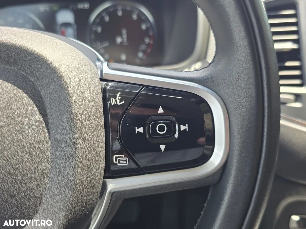 Volvo XC 90 B5 MHEV AWD 7 locuri Momentum Pro - 12