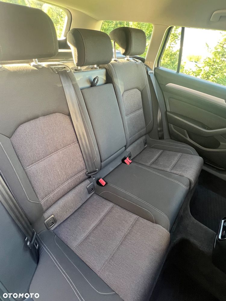 Volkswagen Passat 1.6 TDI BMT Comfortline - 11