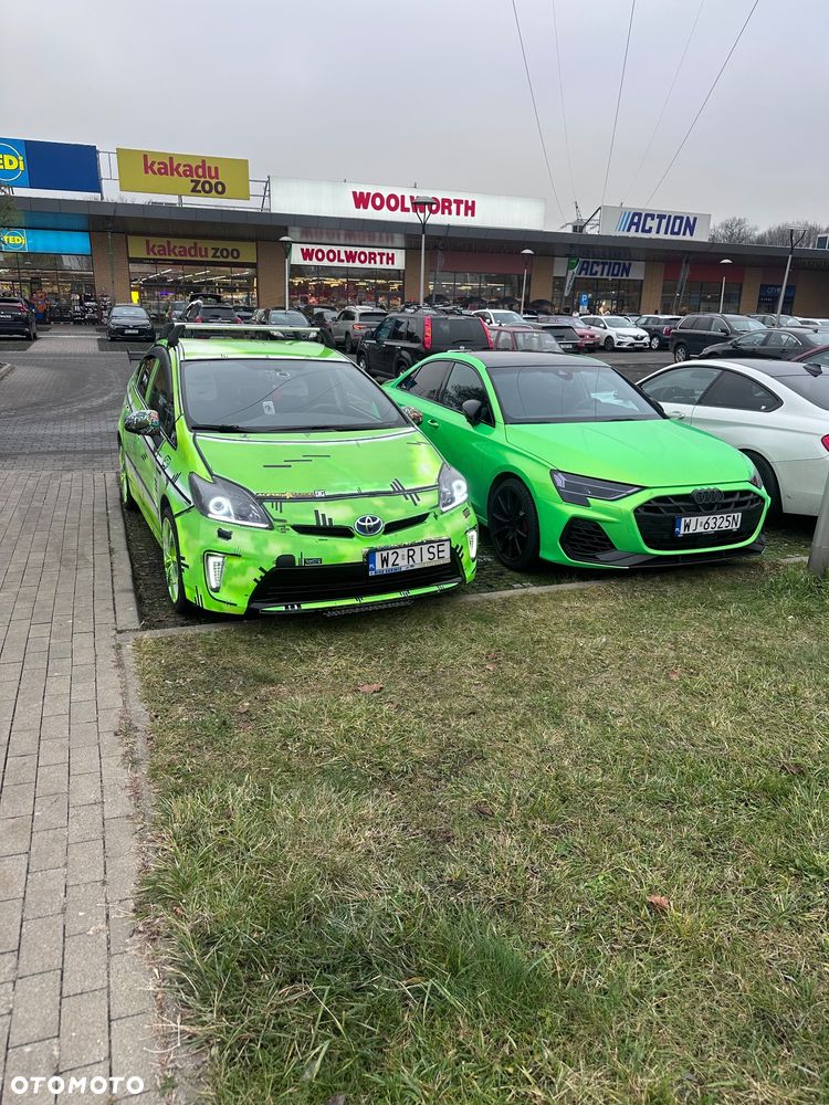 Toyota Prius - 18