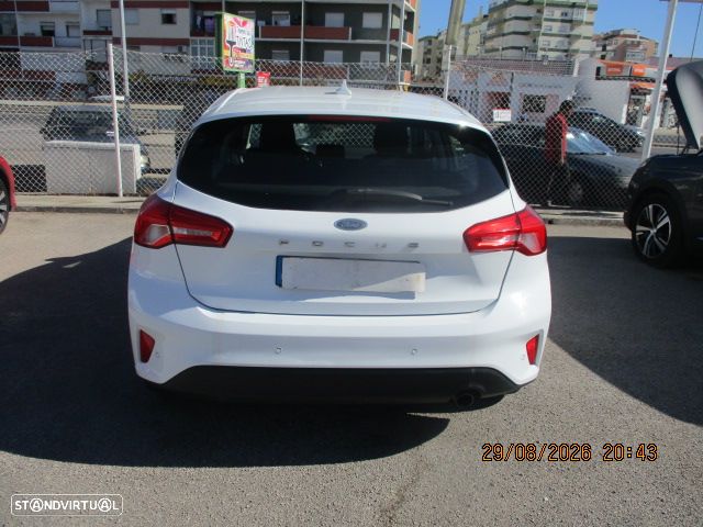 Ford Focus 1.5 TDCi DPF S&S Business - 5