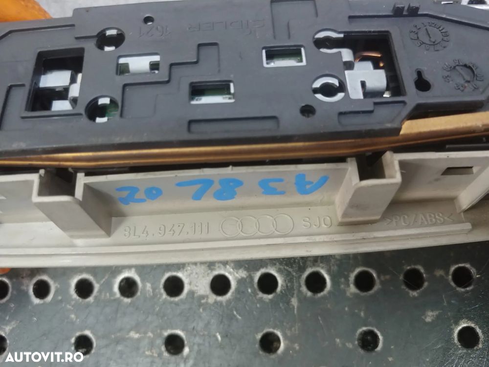 plafoniera lampa spate interior audi a3 8l  8l4947111 - 5