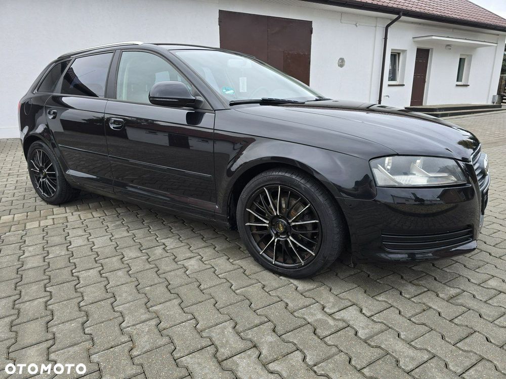 Audi A3 Sportback - 3