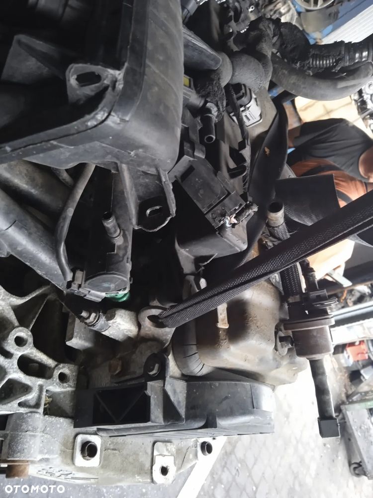 SILNIK KFW 1.4 8V 73KM PEUGEOT 207 307 C3 - 5