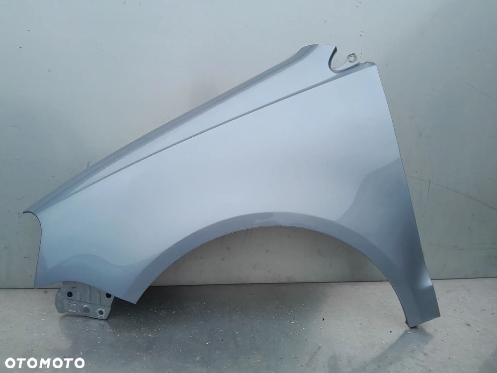 błotnik VW Polo 9N  LA7W lift - 1