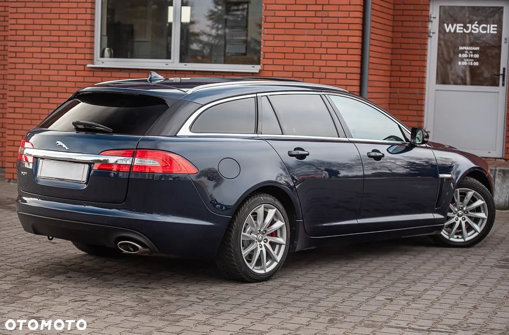 Jaguar XF 2.2 D Luxury - 13