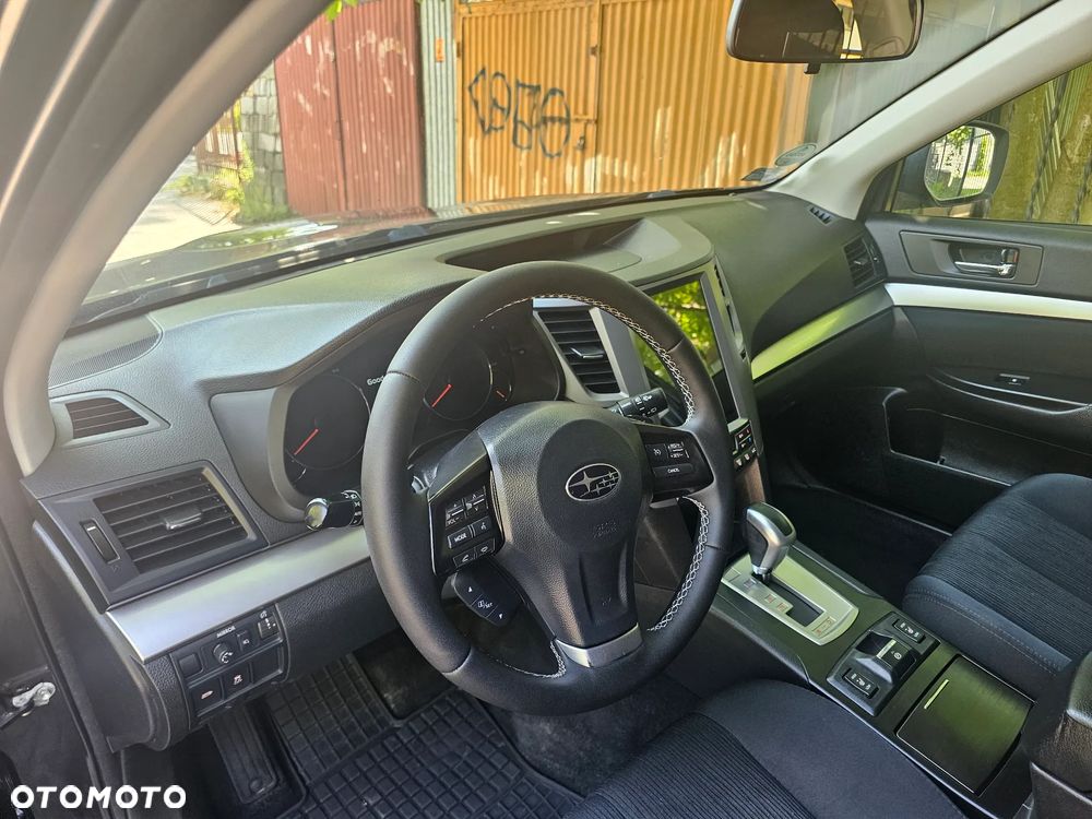 Subaru Legacy - 18