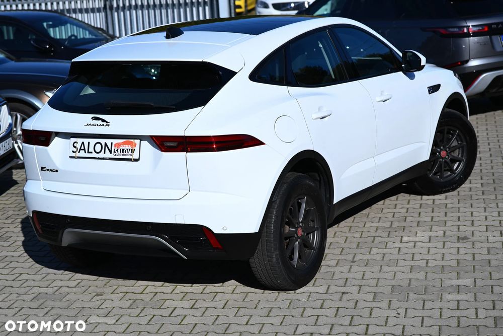 Jaguar E-Pace 2.0 D165 mHEV AWD R-Dynamic Black - 37