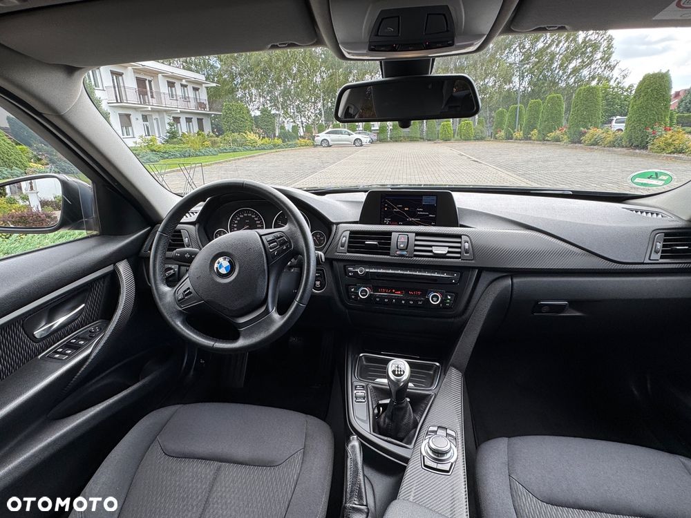 BMW Seria 3 318d xDrive - 6