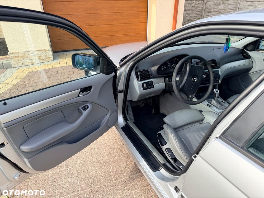 BMW Seria 3 316i - 34