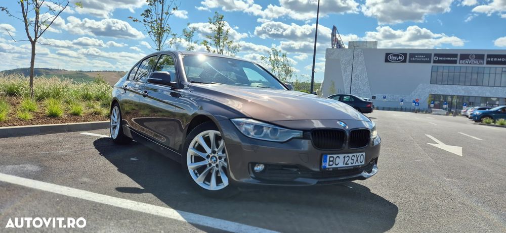 BMW Seria 3 320d Aut. - 4