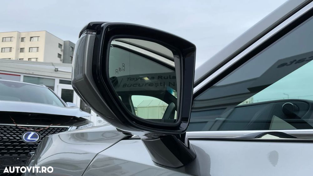 Lexus Seria ES 300h 2.5 TNGA HV 25H- 4X2 CVT Luxury - 27