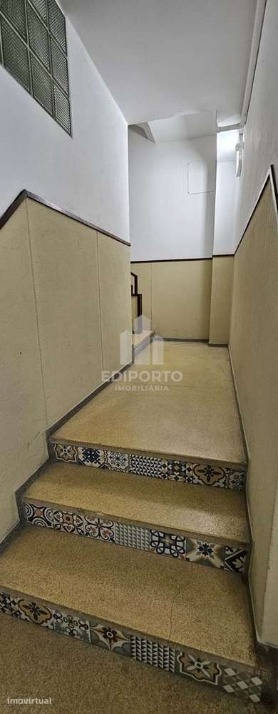 Apartamento T2+1 (a funcionar como T3, sendo o quarto extra de área ge - Grande imagem: 3/18