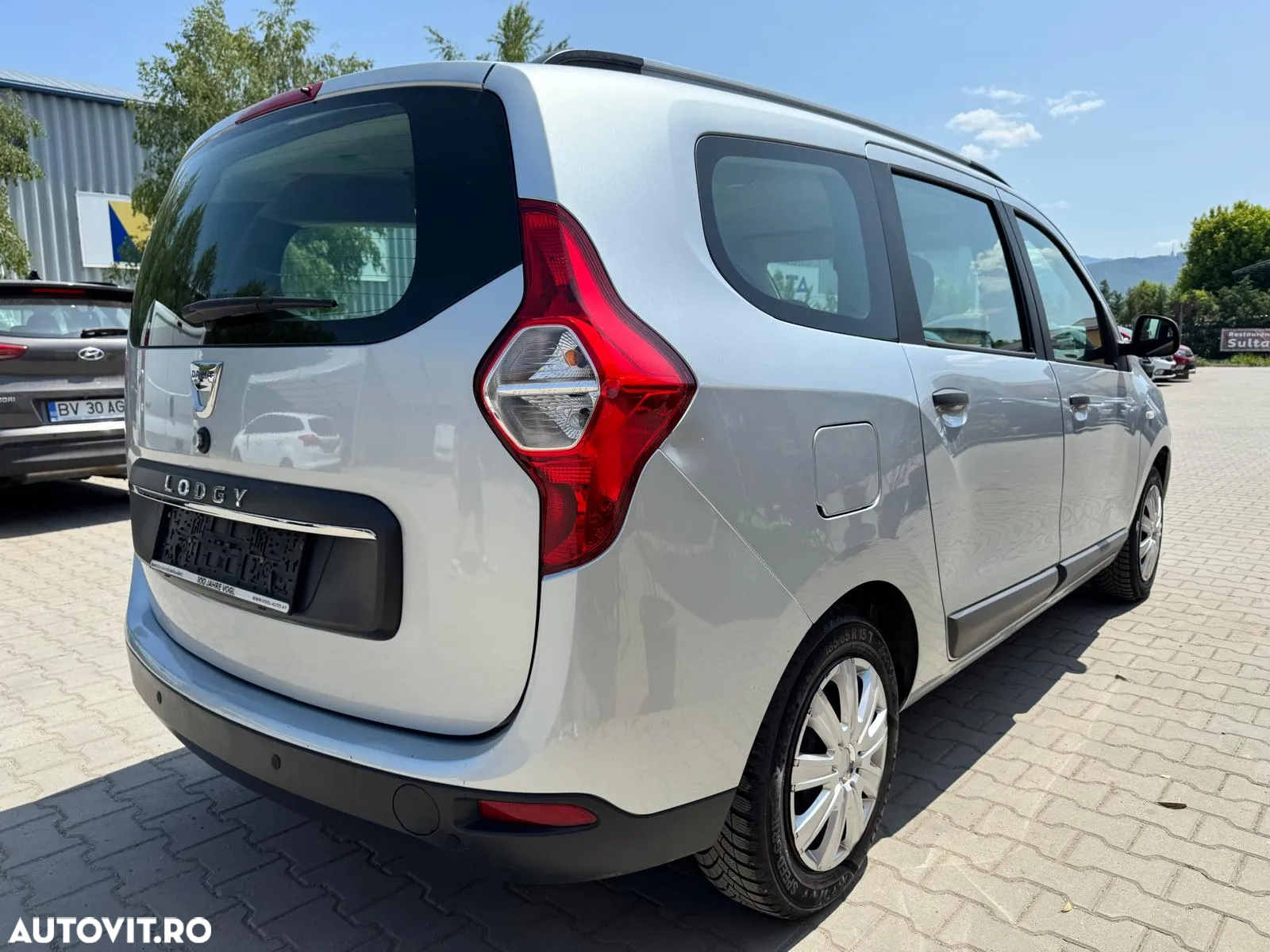 Dacia Lodgy 1.5 Blue dCi Laureate - 4