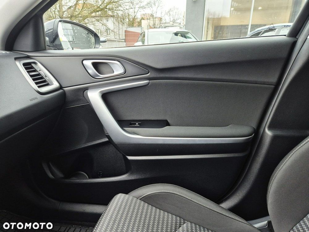 Kia XCeed 1.5 T-GDI M DCT - 27