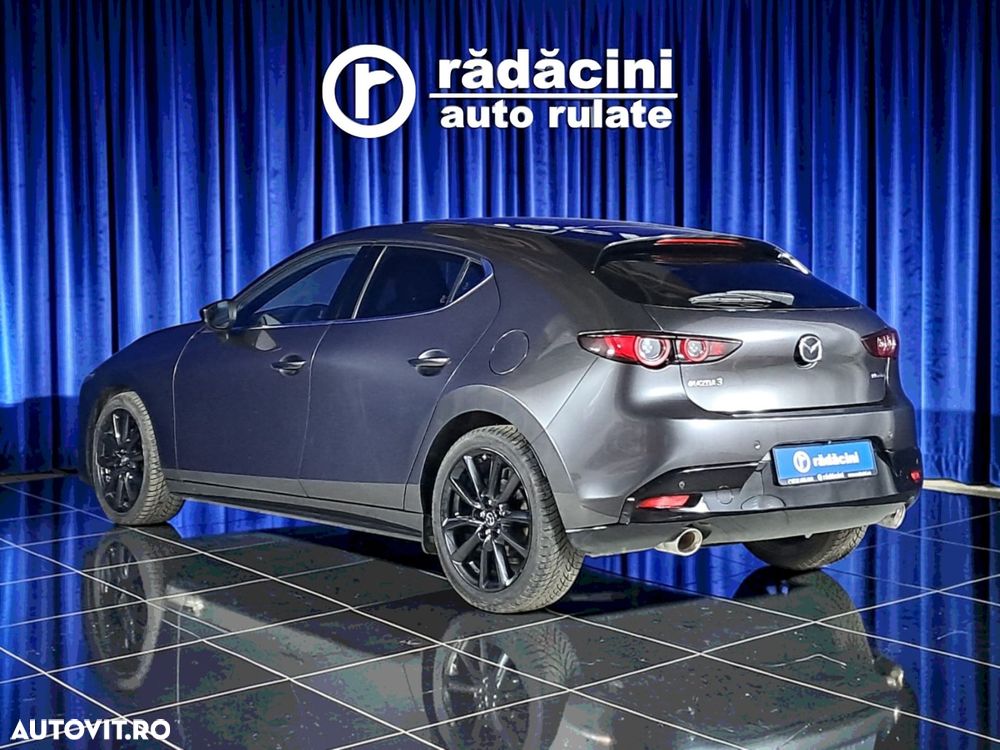 Mazda 3 - 8