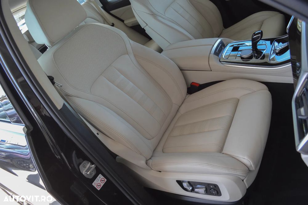 BMW X5 xDrive30d xLine - 33