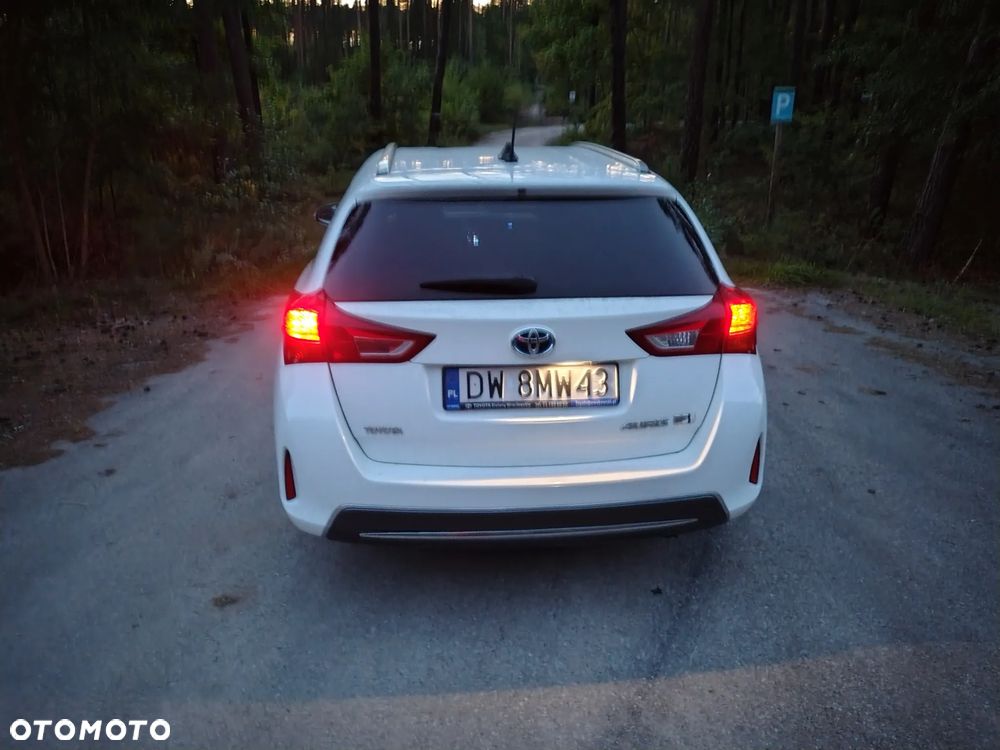 Toyota Auris 1.8 HSD Luna - 6
