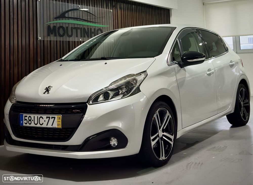 Peugeot 208 1.2 PureTech GT Line EAT6 - 1