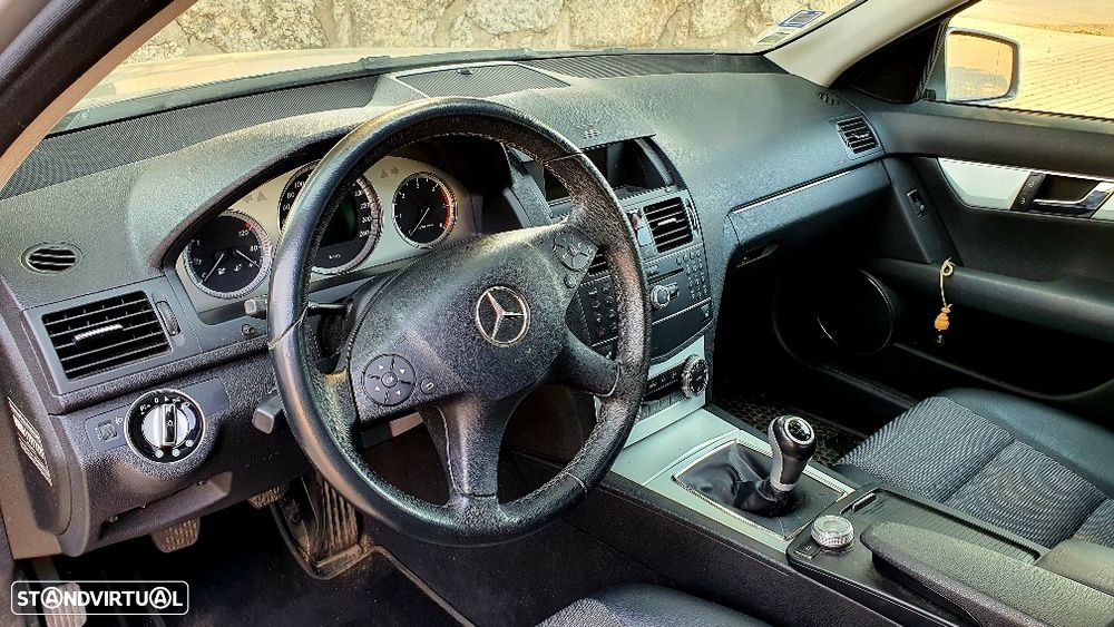 Mercedes-Benz C 200 - 4