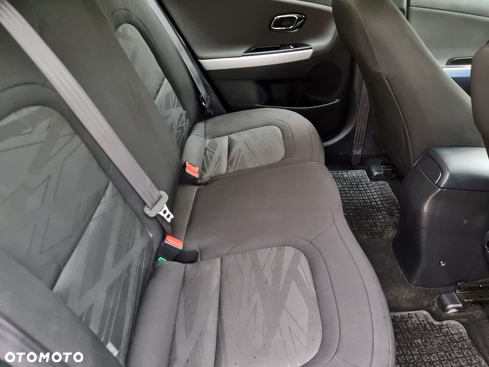 Kia Ceed 1.6 GDI Spirit - 9