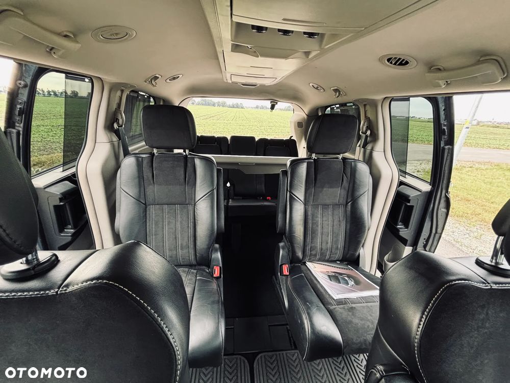 Lancia Voyager 2.8CRD Platinum - 13