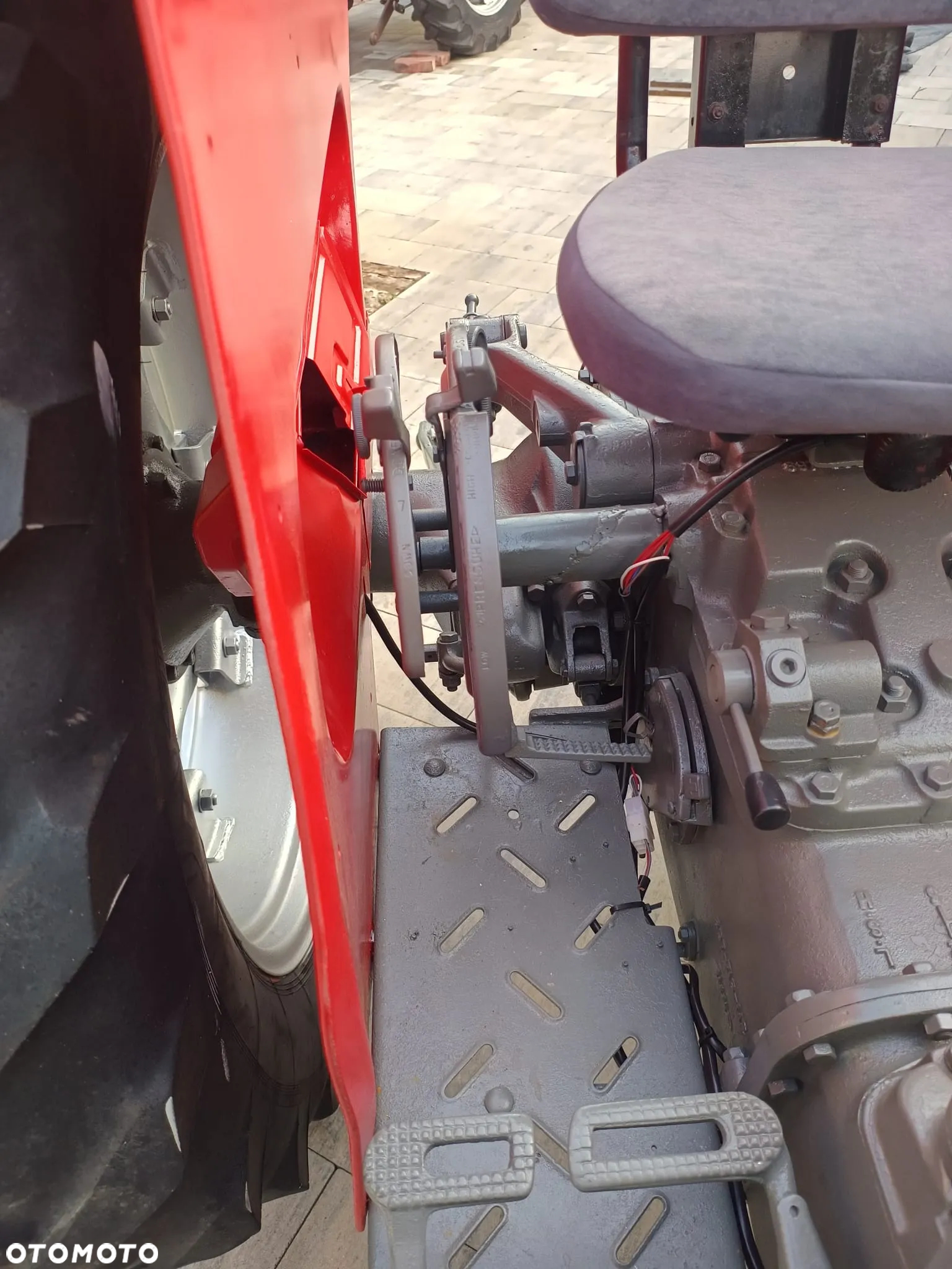 Massey Ferguson - 7