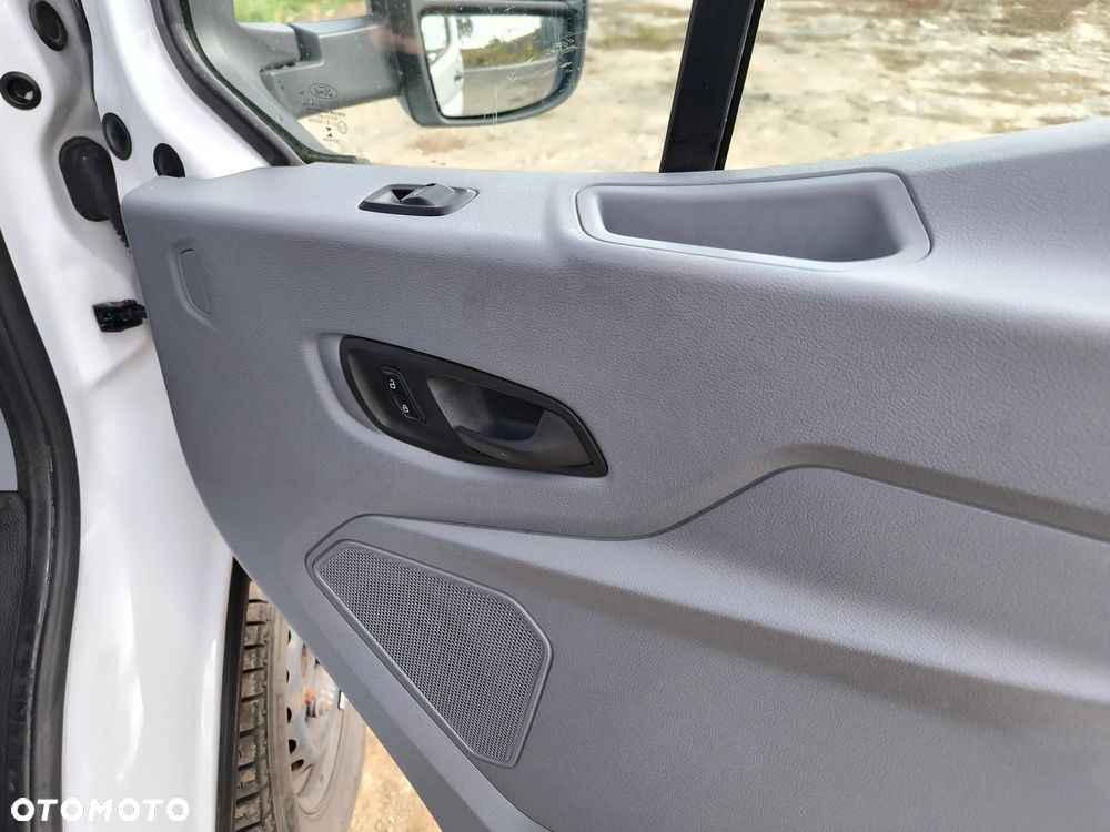 Ford TRANSIT - 29